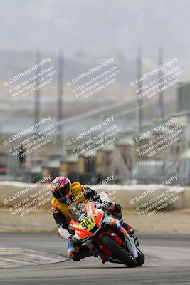 media/Mar-02-2025-Race Pace (Sun) [[8bec80ae00]]/12-Vested (Turn 2) 1111am/